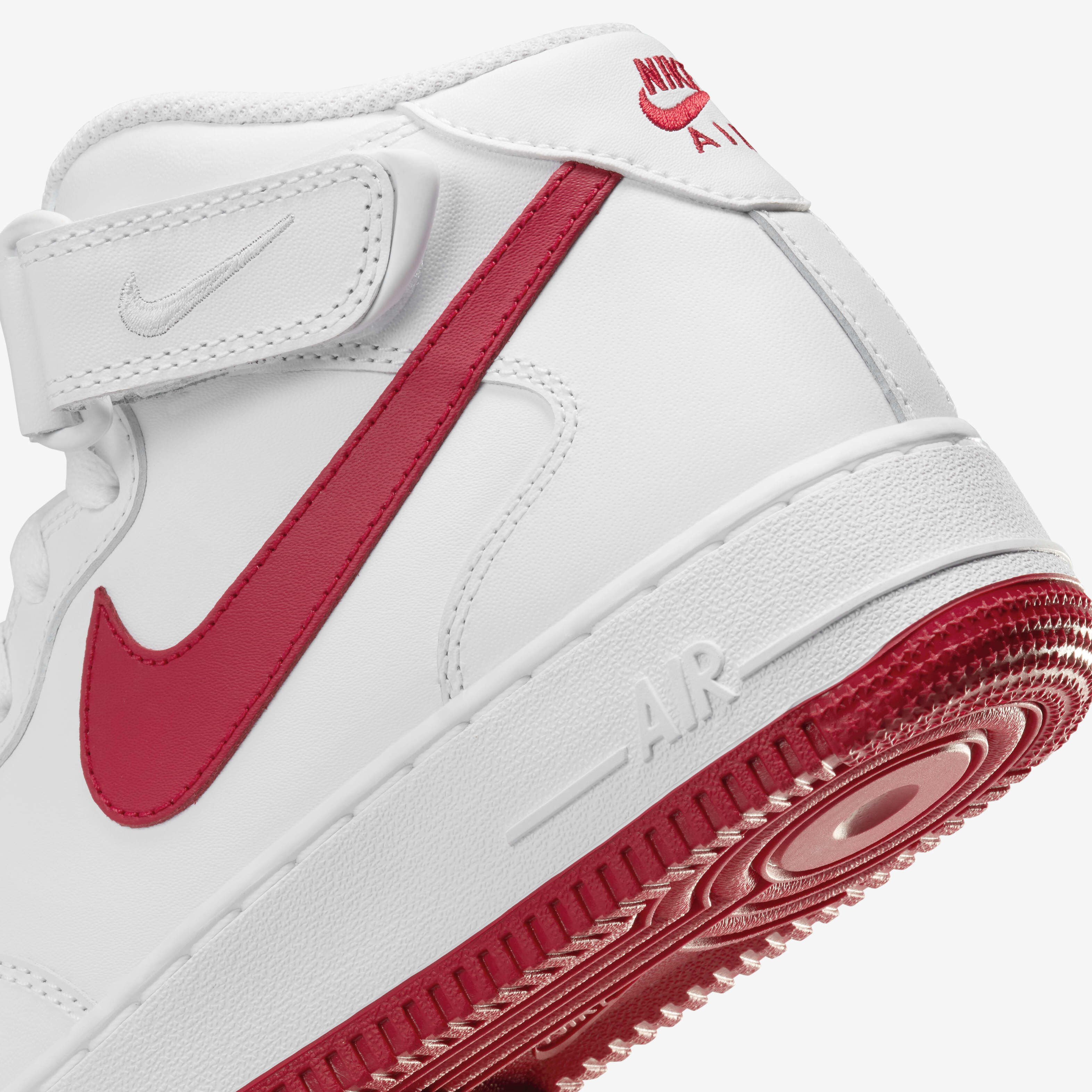 Women s Air Force 1 07 Mid Shoes White Nike in Kuwait SSS