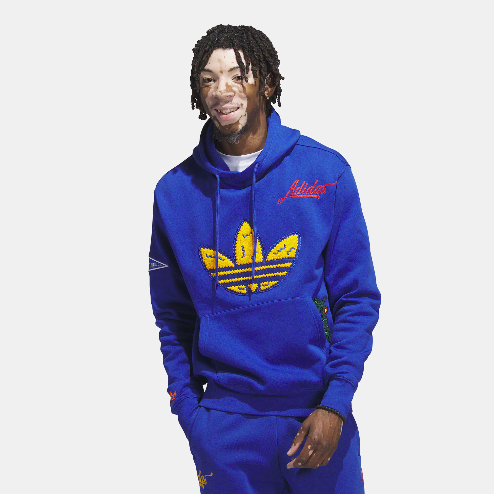 Men s Collegiate Badge Hoodie Blue adidas Originals in Kuwait SSS