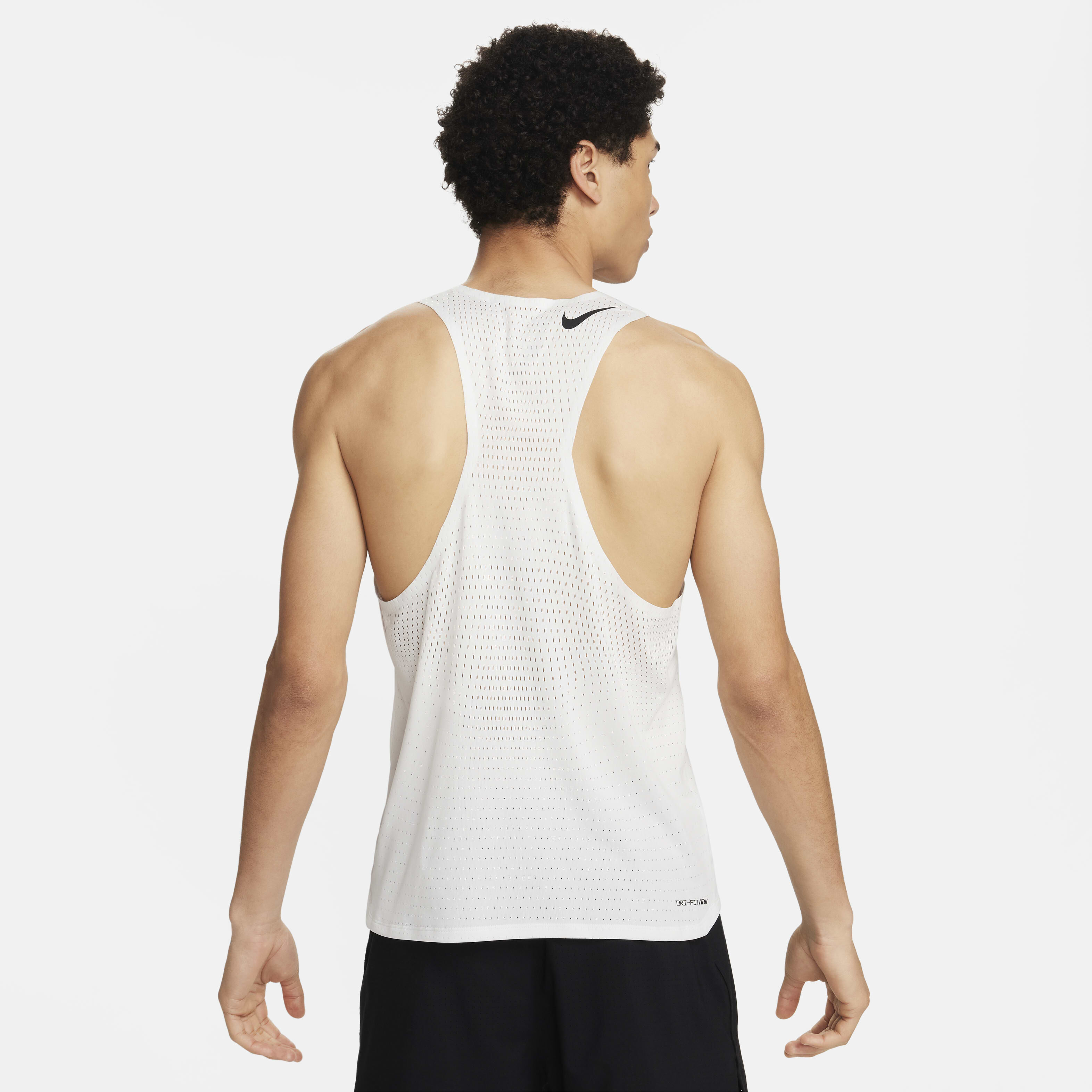 Mens gym vests nike discount