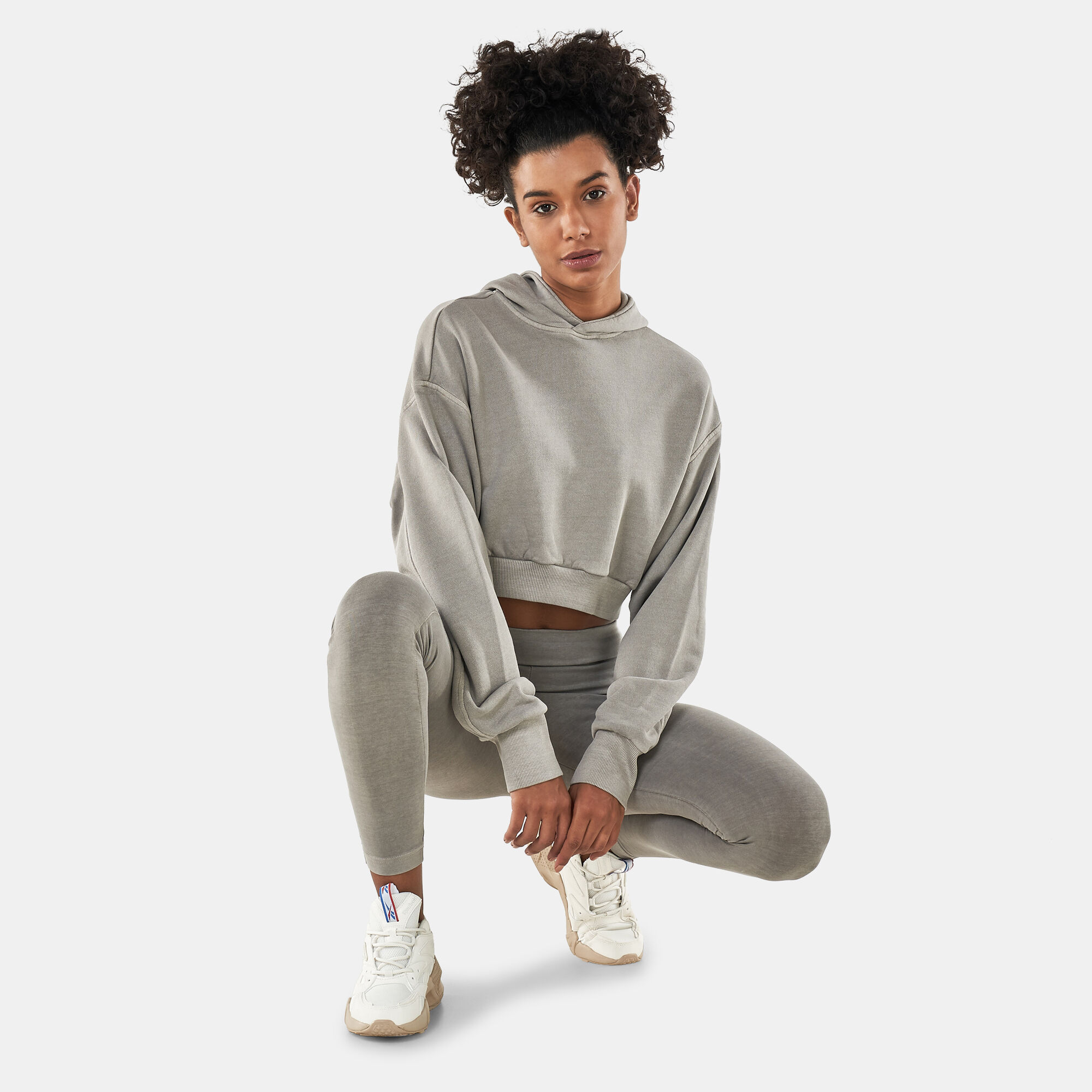 Women s Classics Natural Dye Cropped Hoodie Brown Reebok in Kuwait SSS