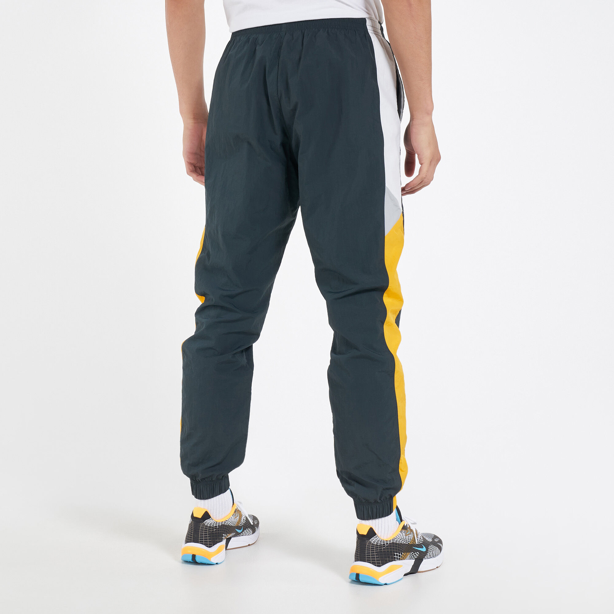 Men's joggers online nike sportswear heritage