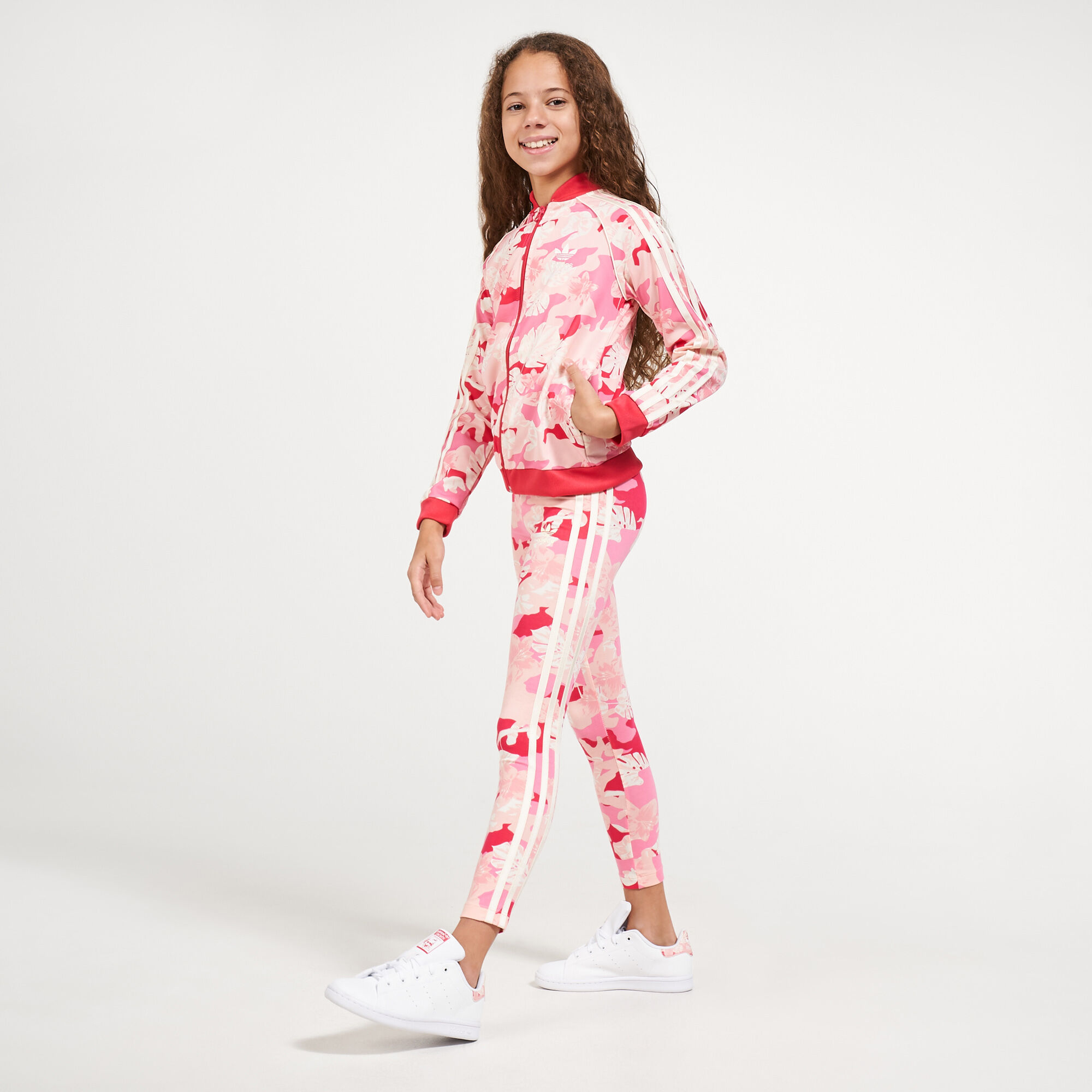 Superstar online print floral