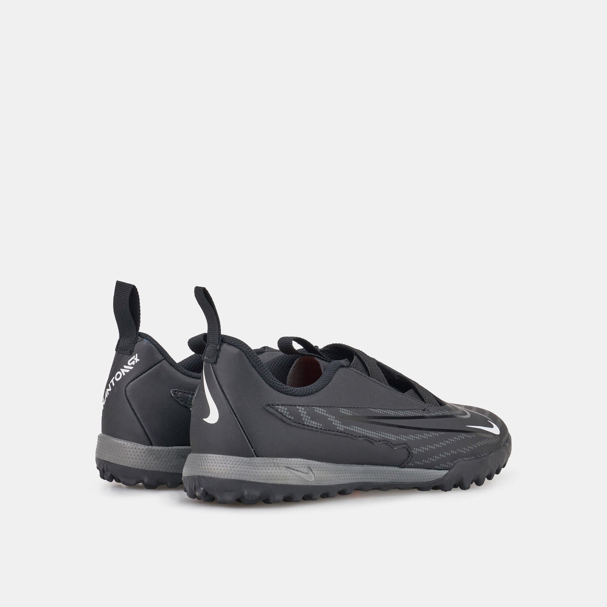 Kids Phantom GX Academy Turf Football Shoes Older Kids Black Nike in Kuwait SSS