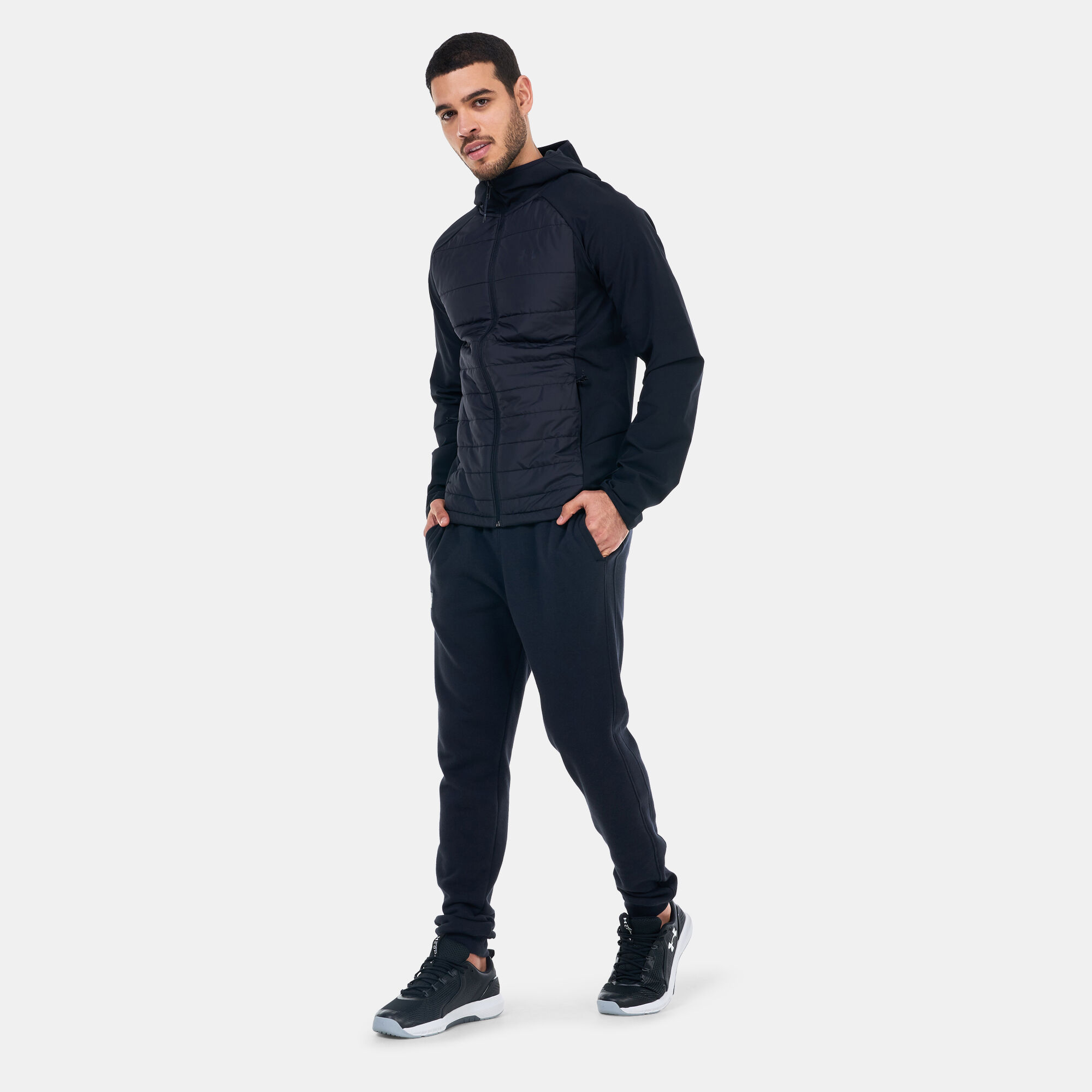 Men s UA Storm Session Lightweight Hybrid Training Jacket Black Under Armour in Kuwait SSS
