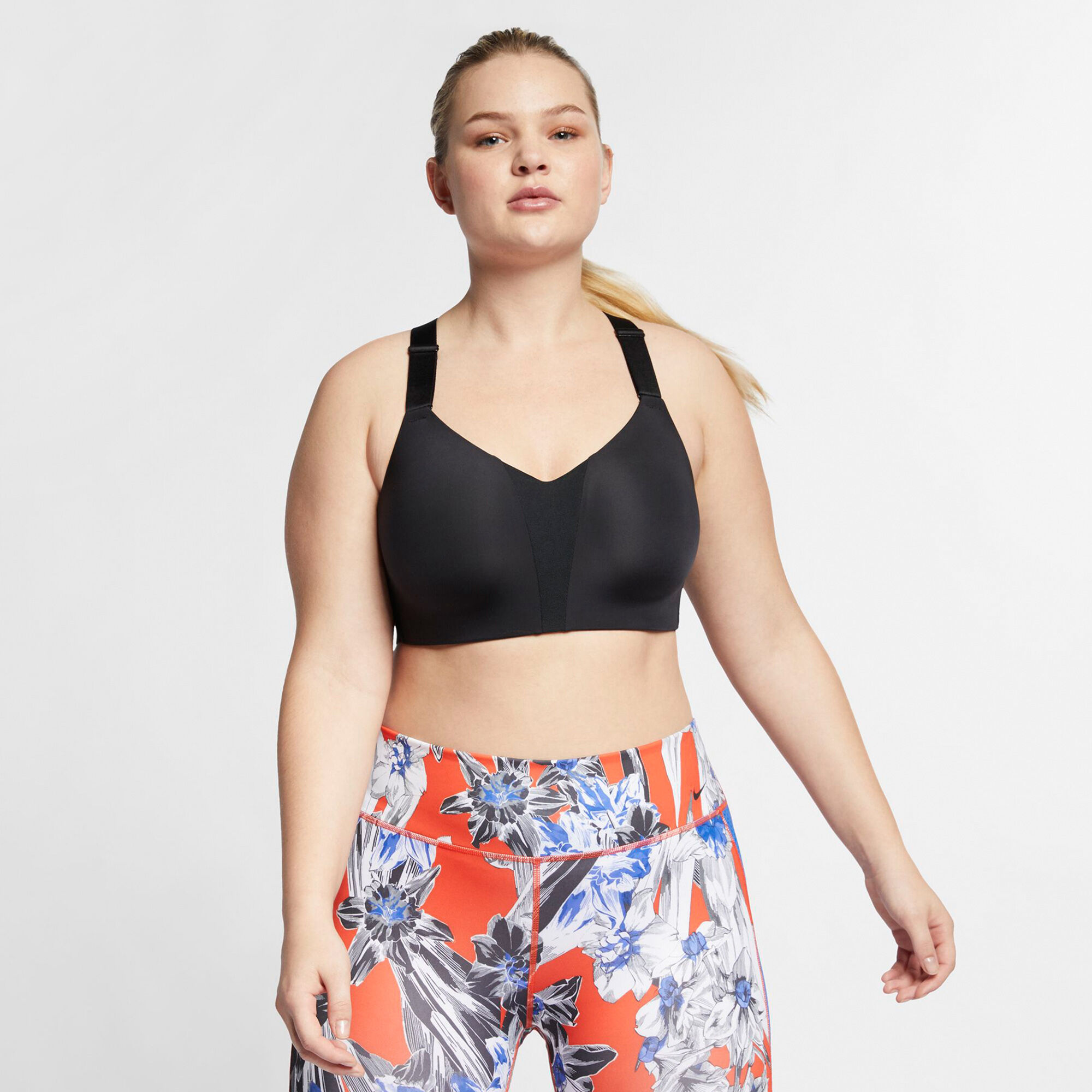 Nike underwire sports bra top