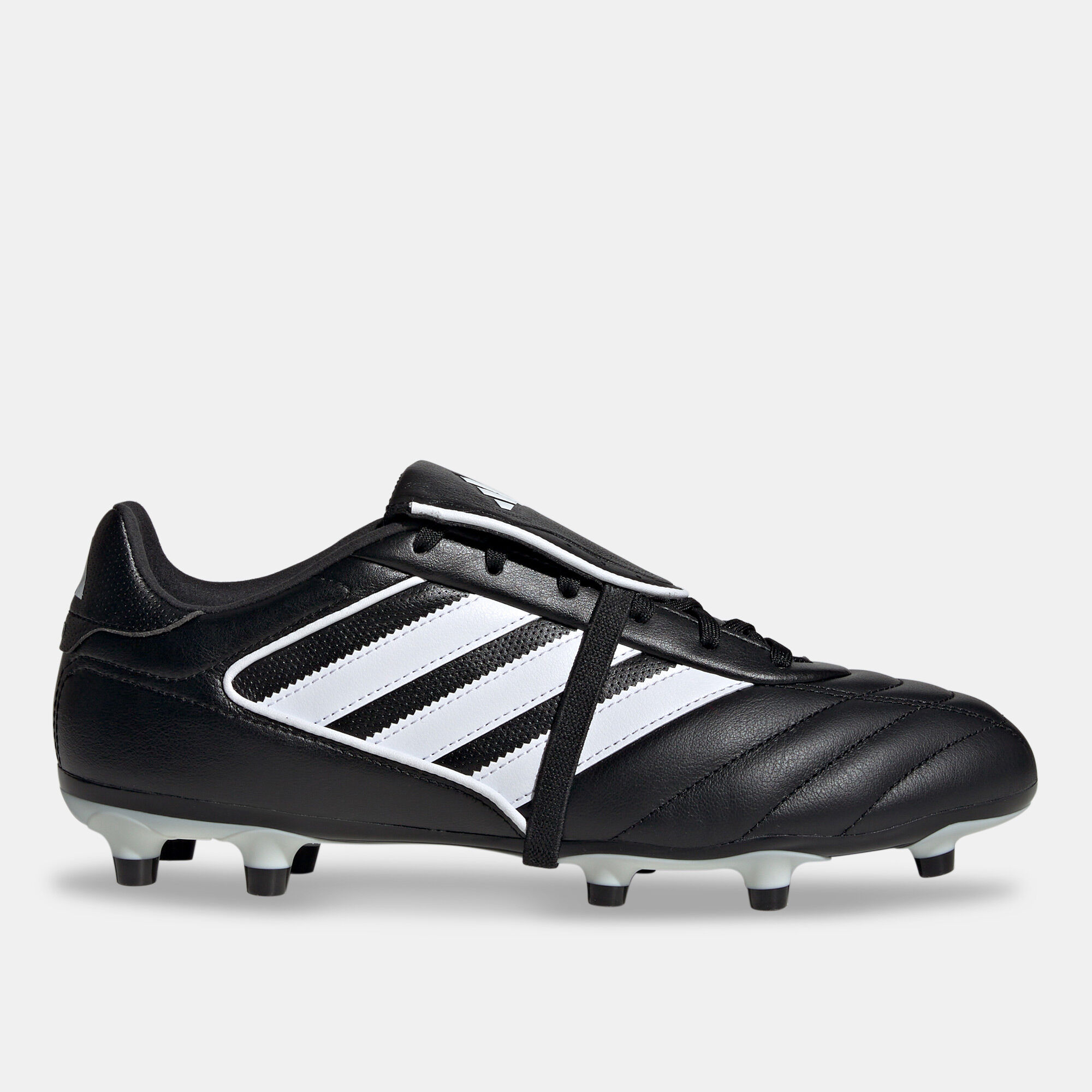 Soccer shoes copa top