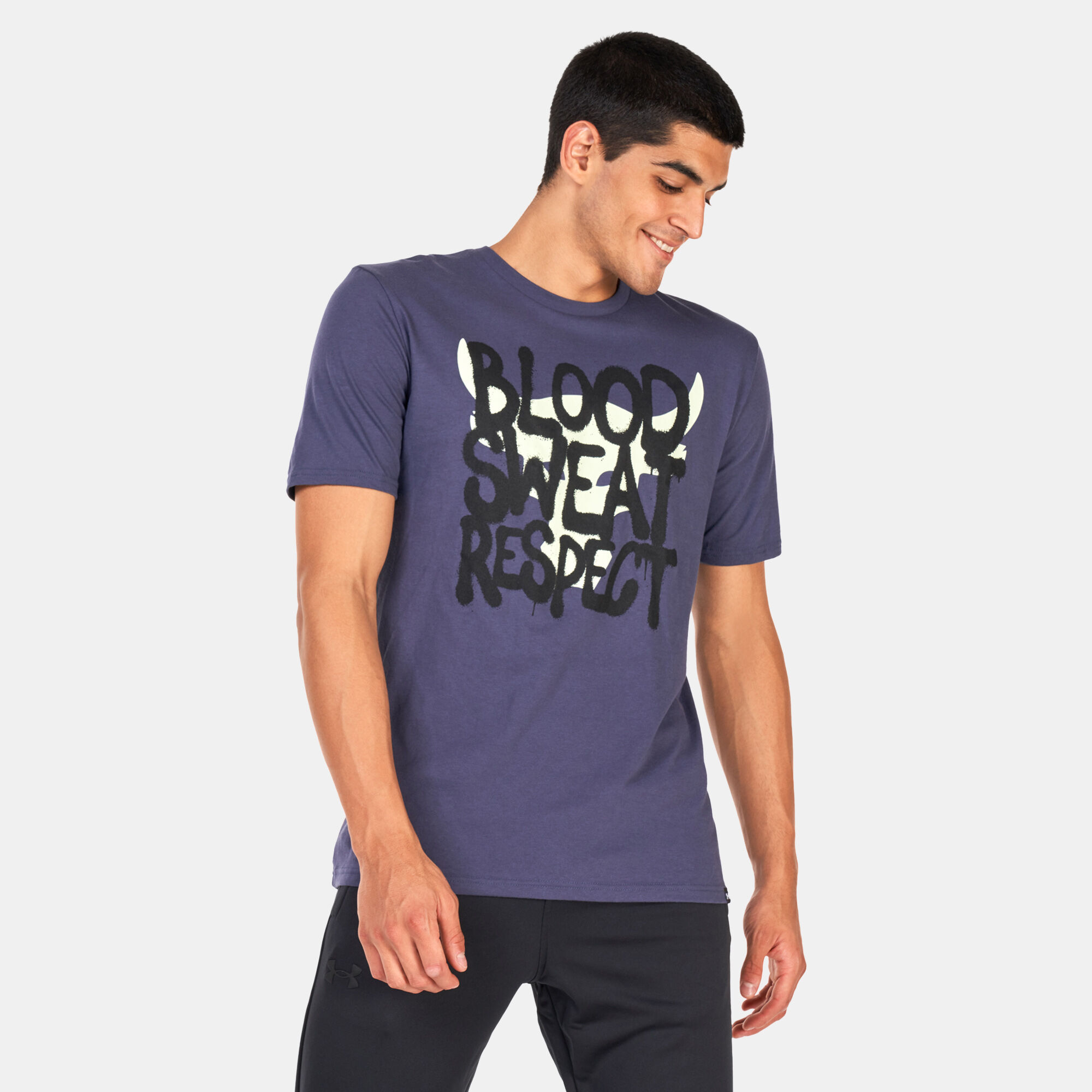 Men s Project Rock Payoff T Shirt Purple Under Armour in Kuwait SSS