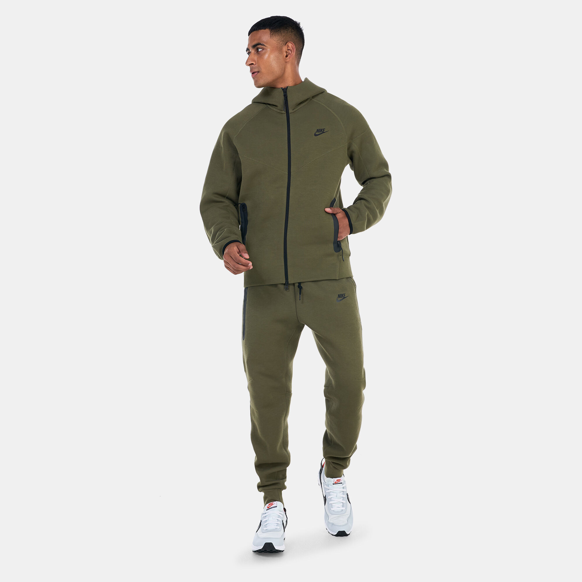 Men s Sportswear Tech Fleece Joggers Green Nike in Kuwait SSS