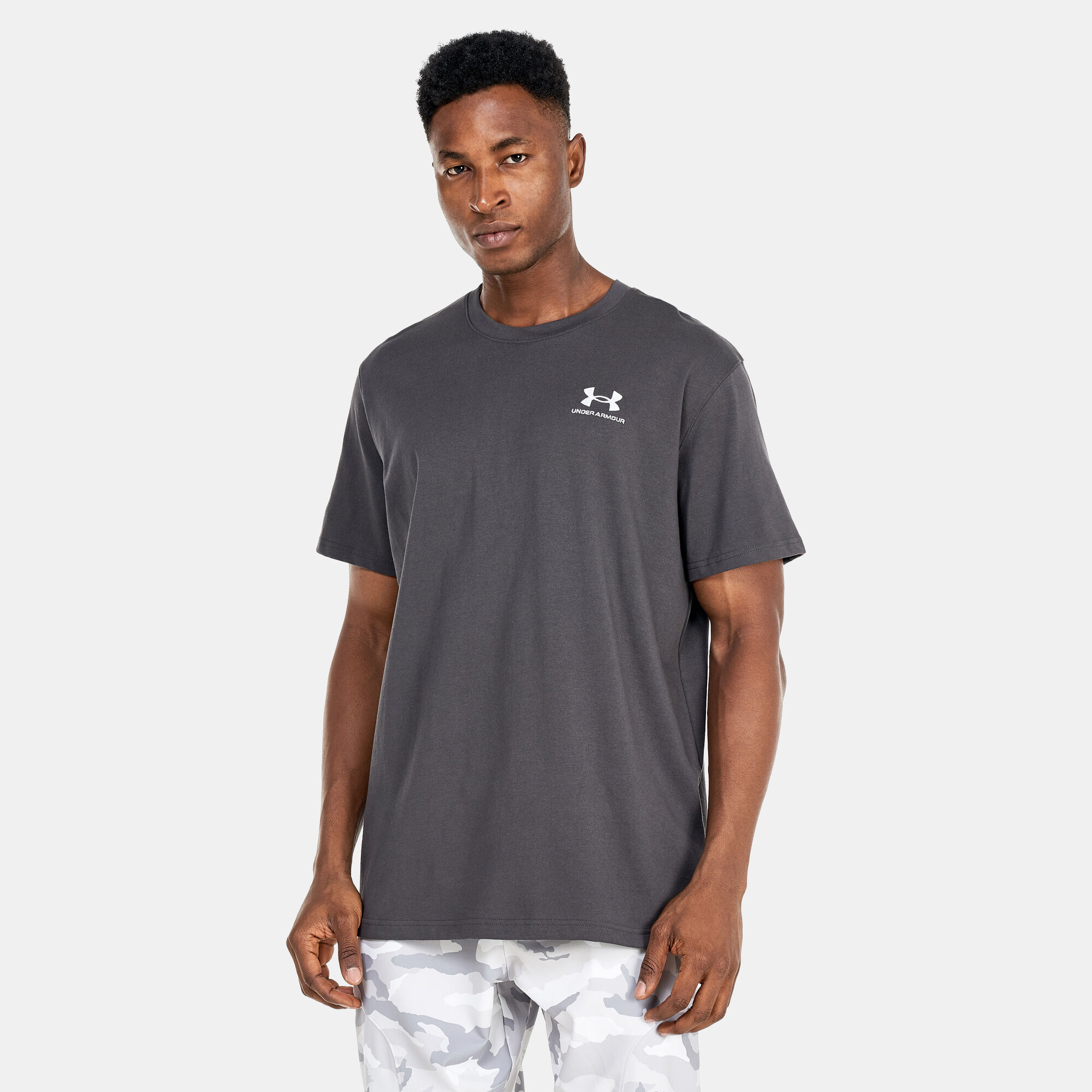 Under armor online embroidered shirts