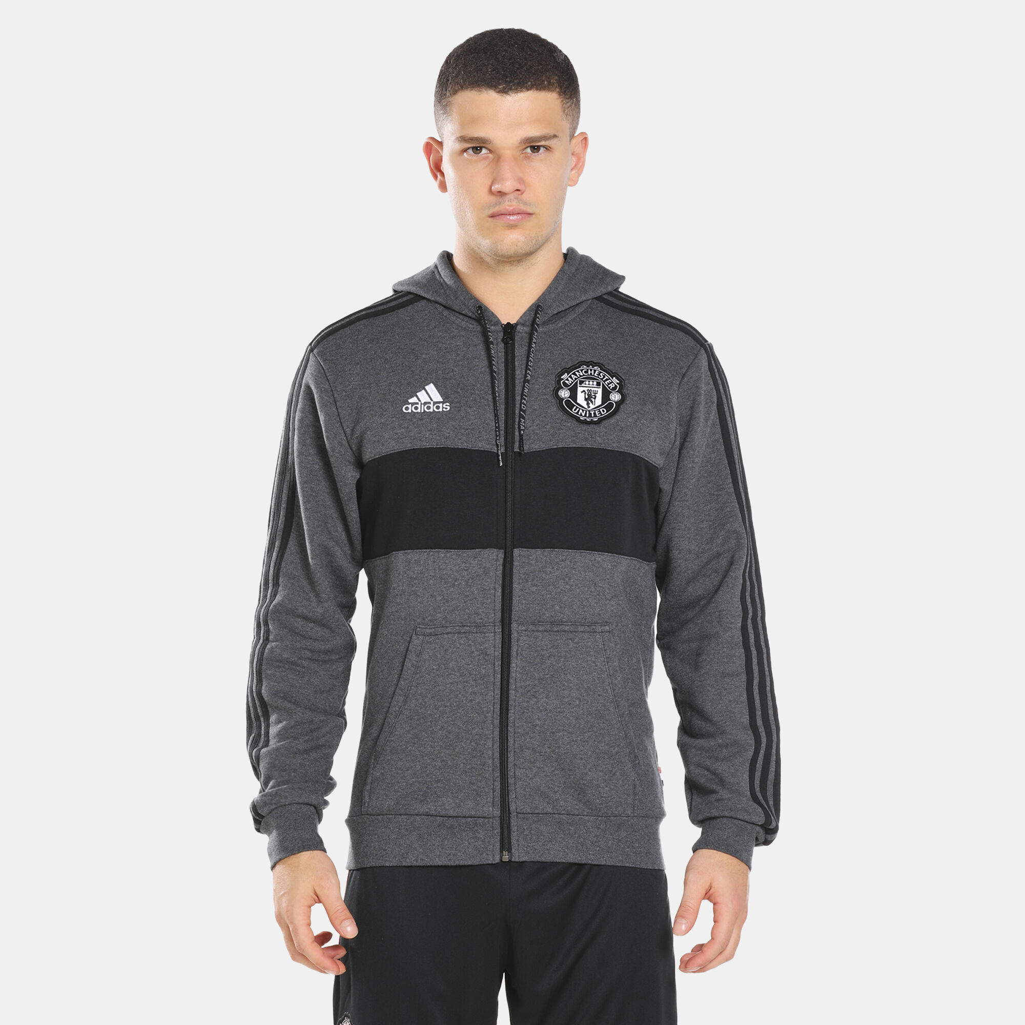 Man utd hoodie adidas 2025
