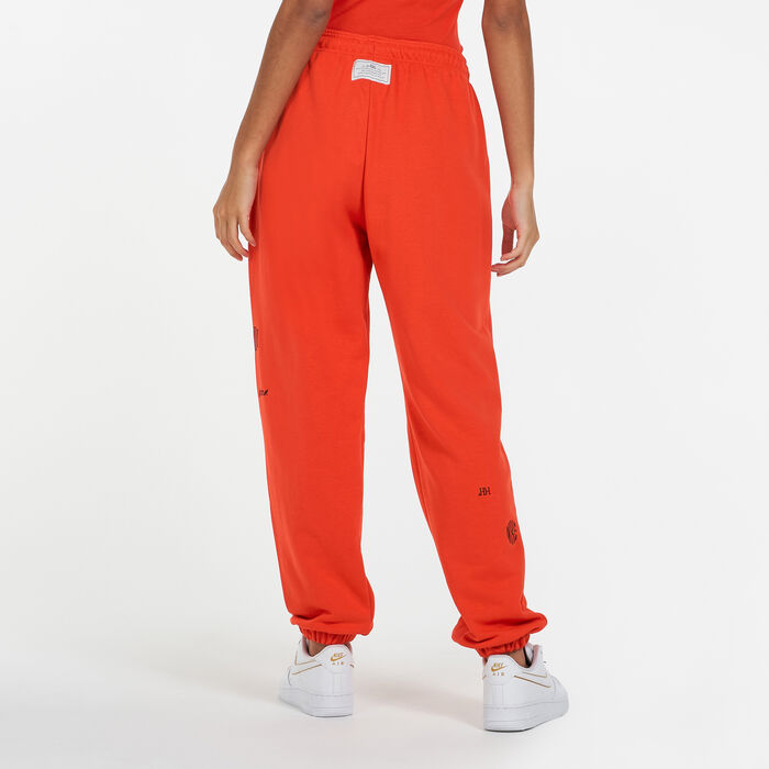 Nike Women's Sportswear Icon Clash Oversized Fleece Joggers Red image number 1