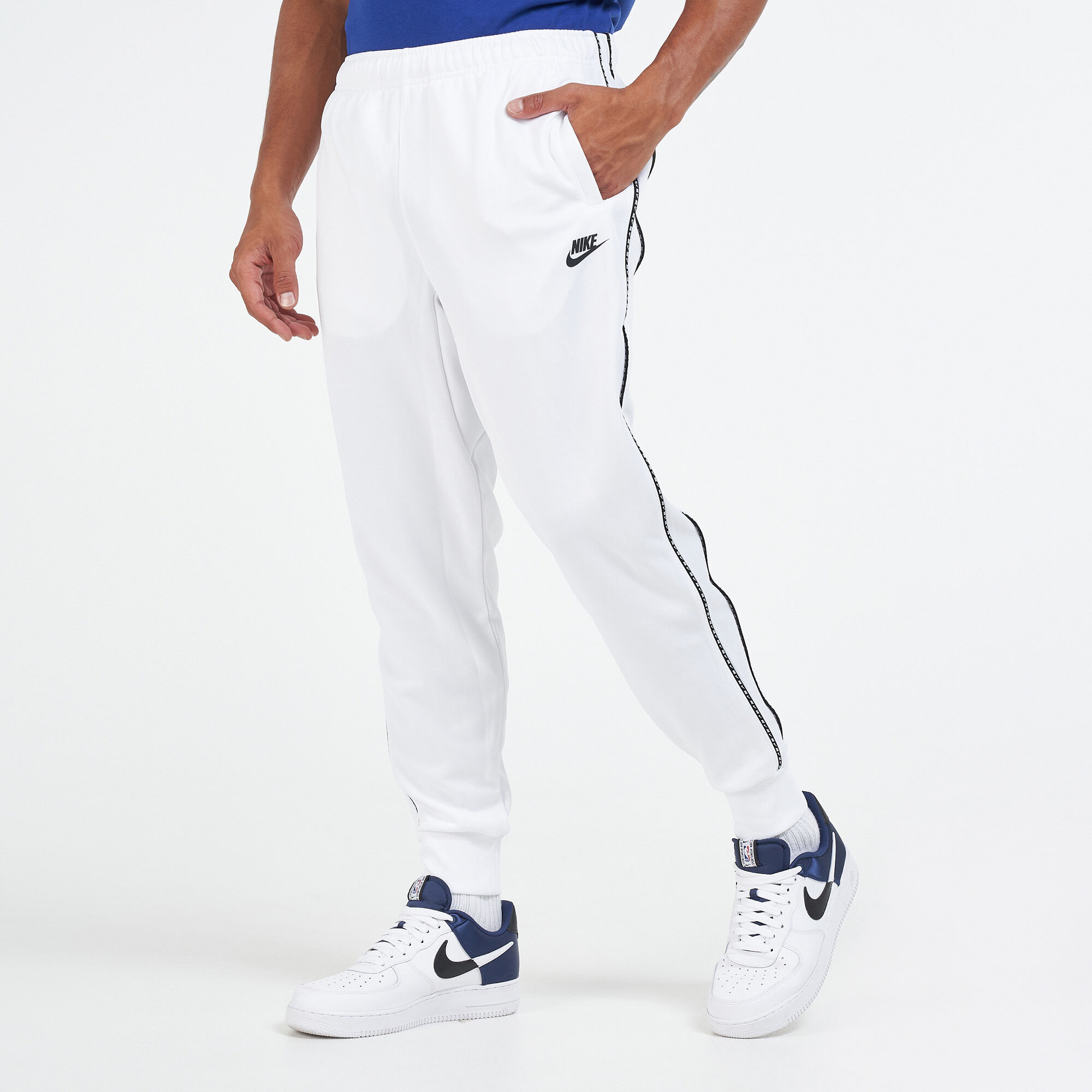 Thick nike sweatpants deals
