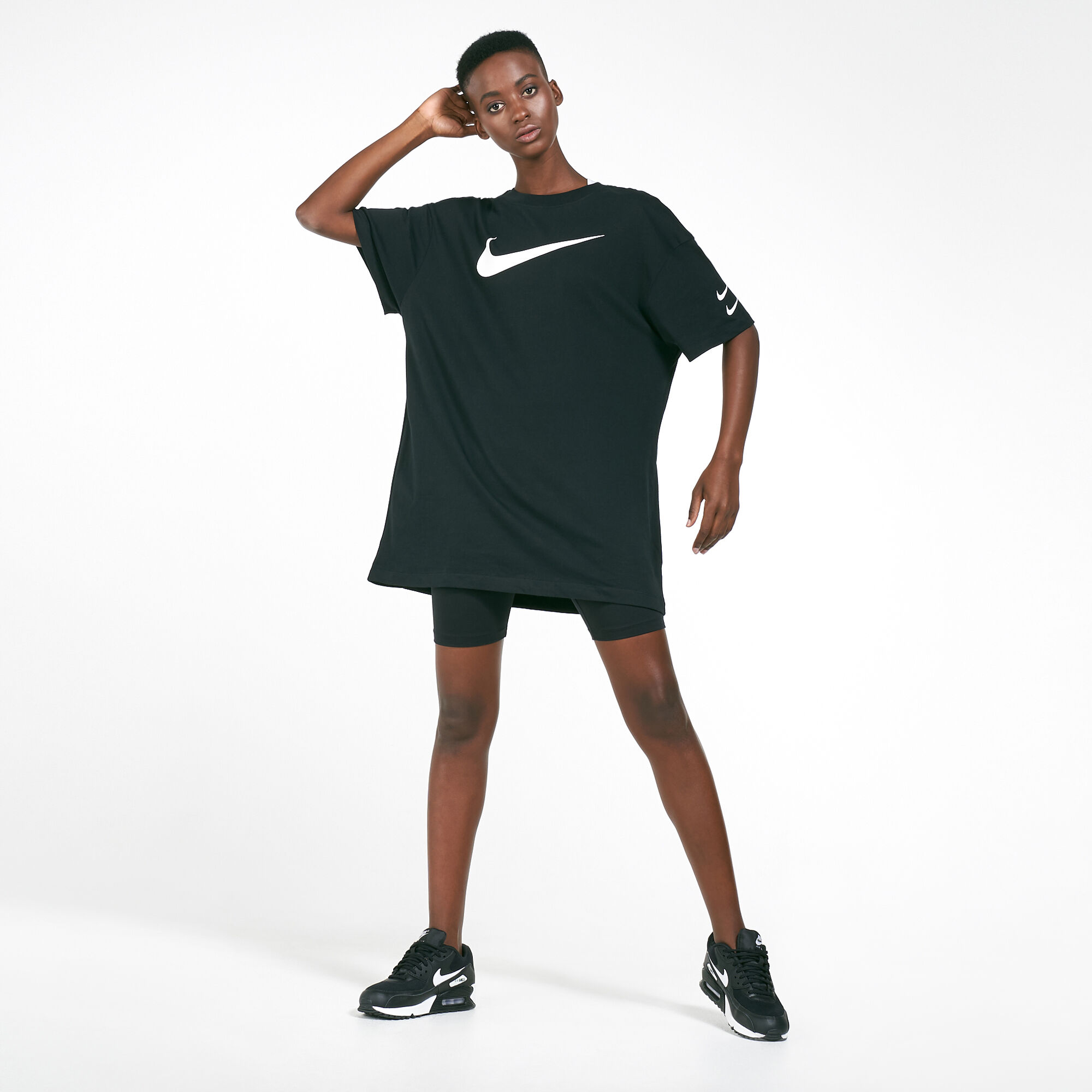 Nike Women s Sportswear Swoosh Dress