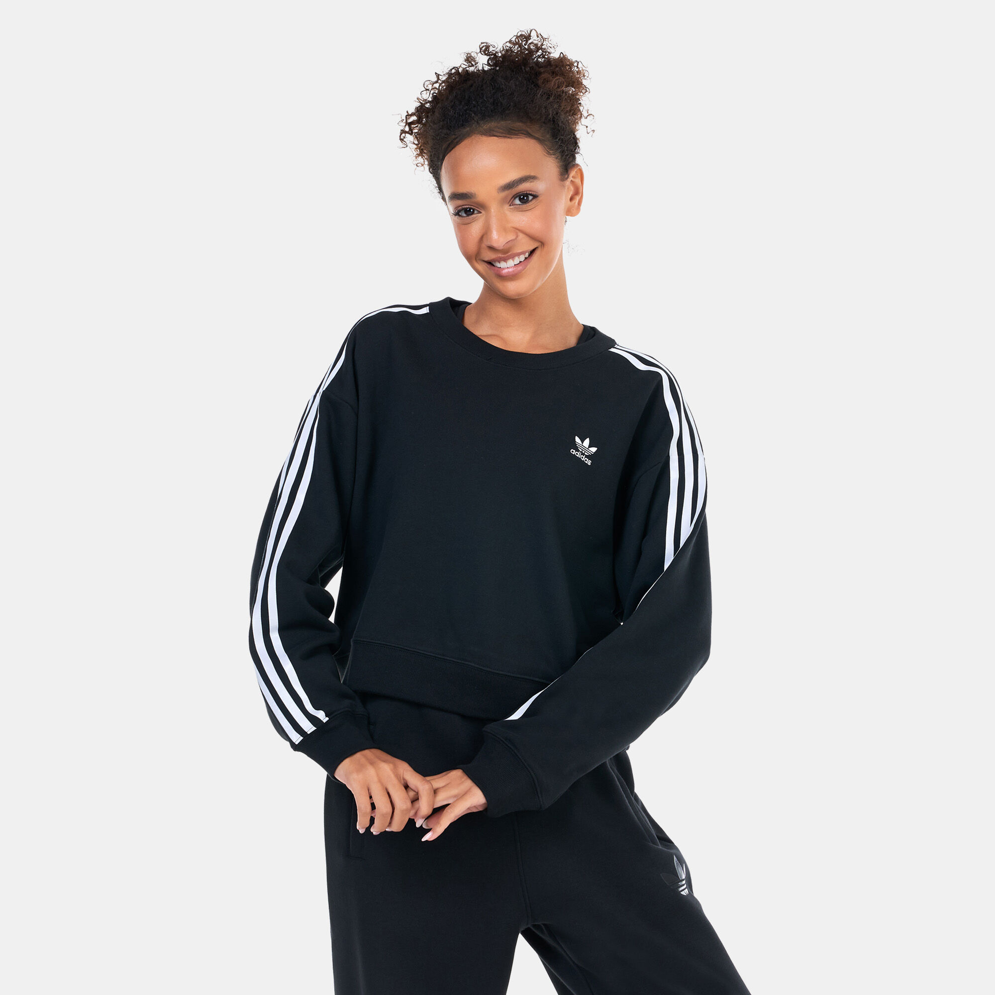 Adidas originals classic sweatshirt hotsell