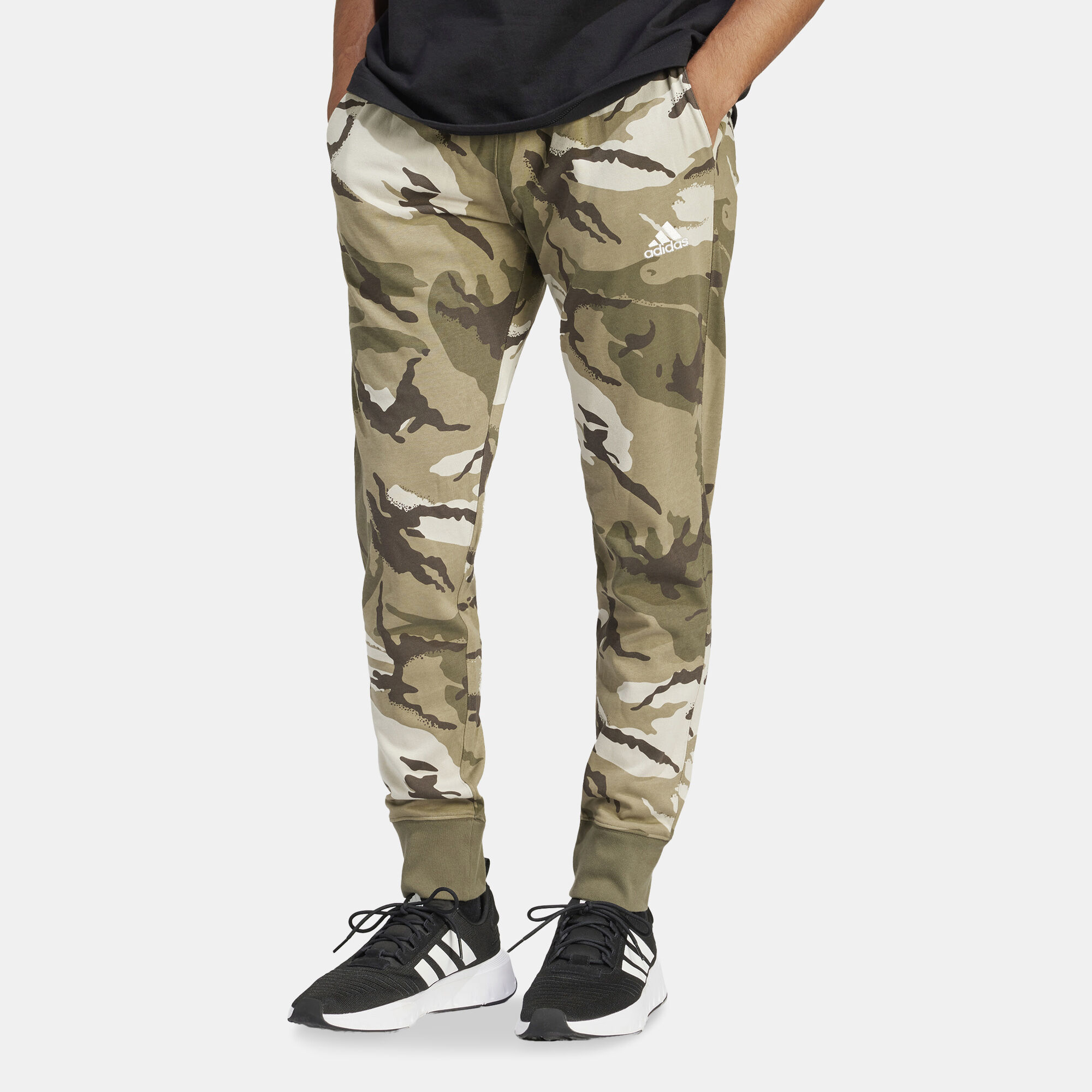 Buy adidas Men s Seasonal Essentials Camouflage Sweatpants Green in Kuwait SSS