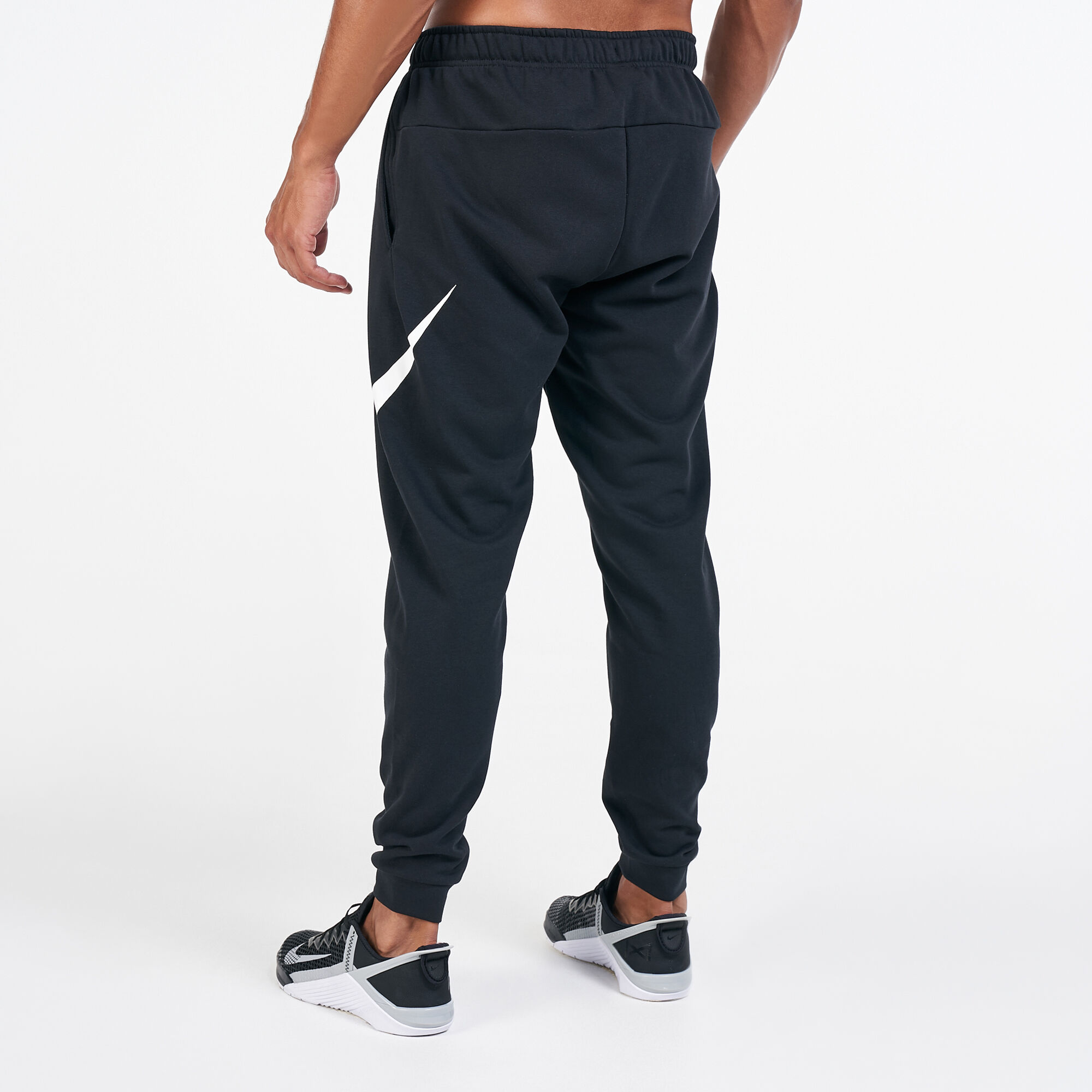 Men s Dri FIT Dry Graphic Tapered Training Pants Black Nike in Kuwait SSS
