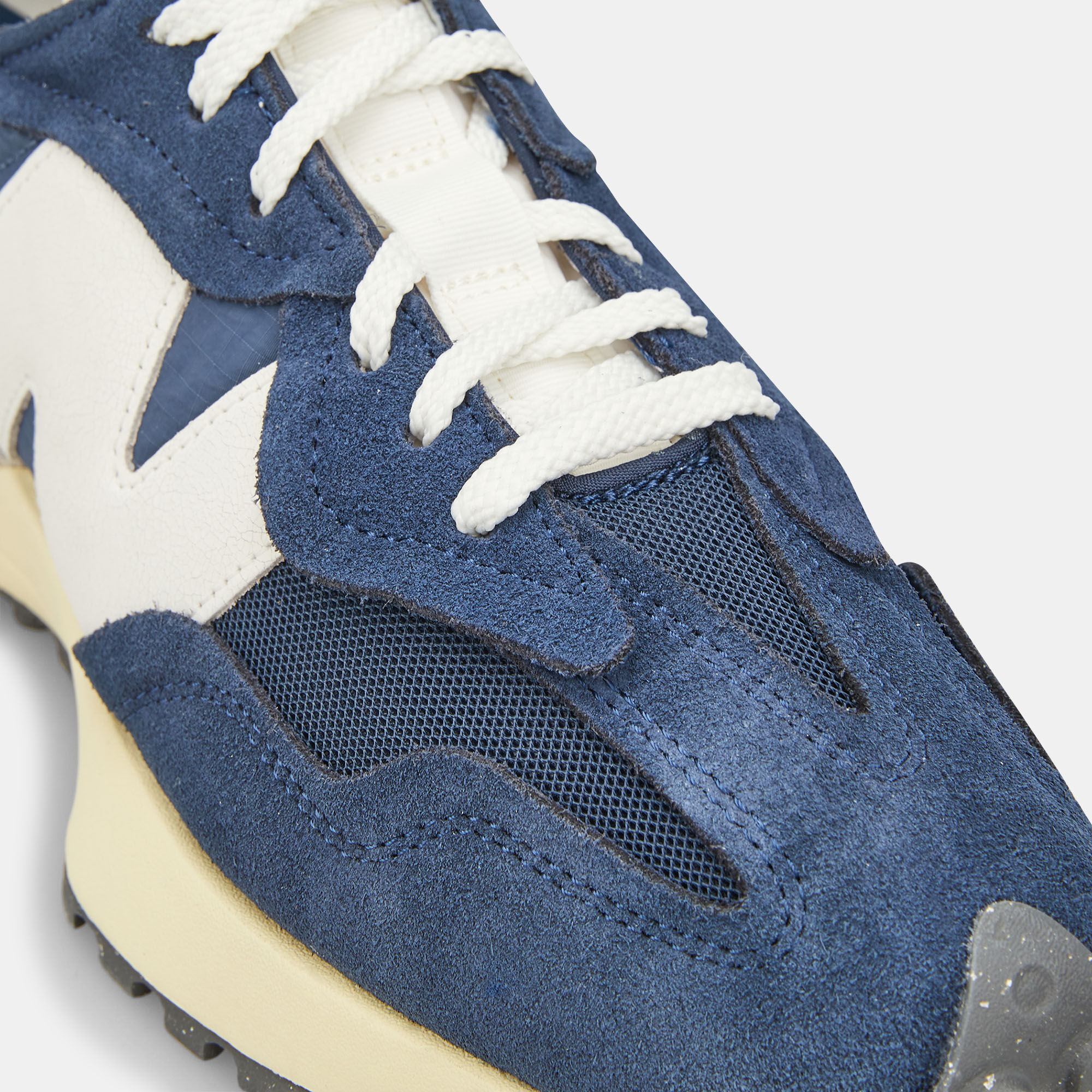 327 - New Balance