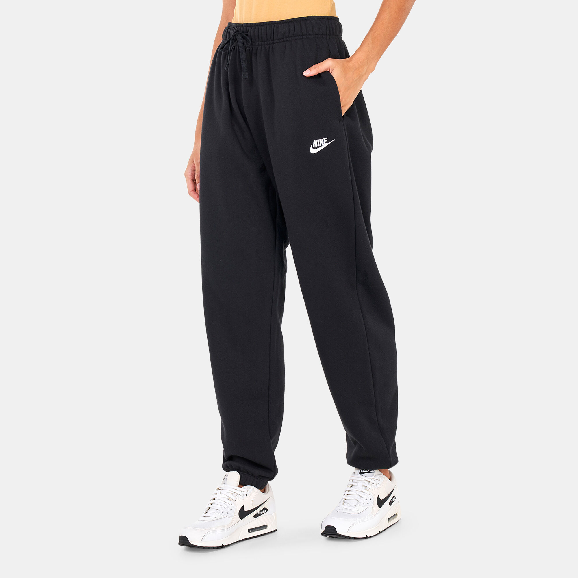 Women s Sportswear Club Fleece Sweatpants Black Nike in Kuwait SSS