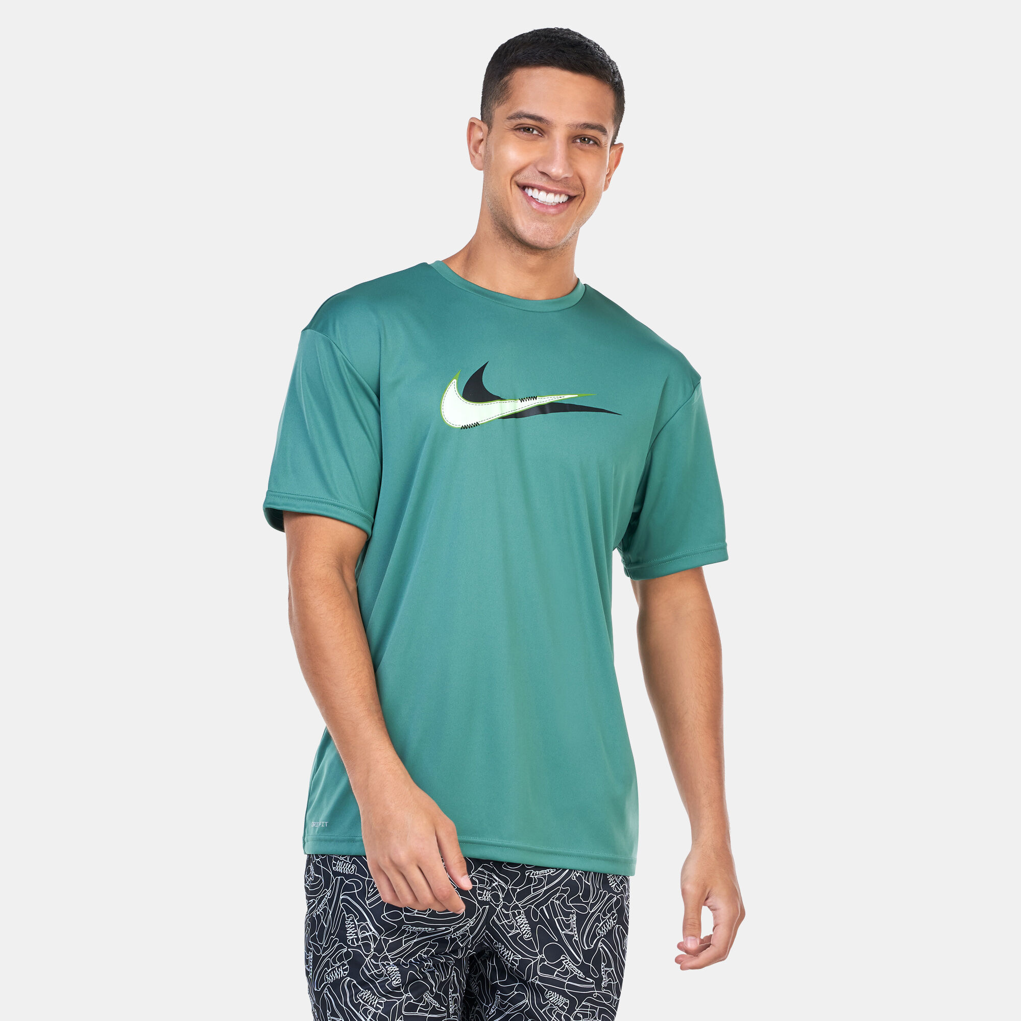 Men s Printed Hydroguard Swimming T Shirt Green Nike Swim in Kuwait SSS