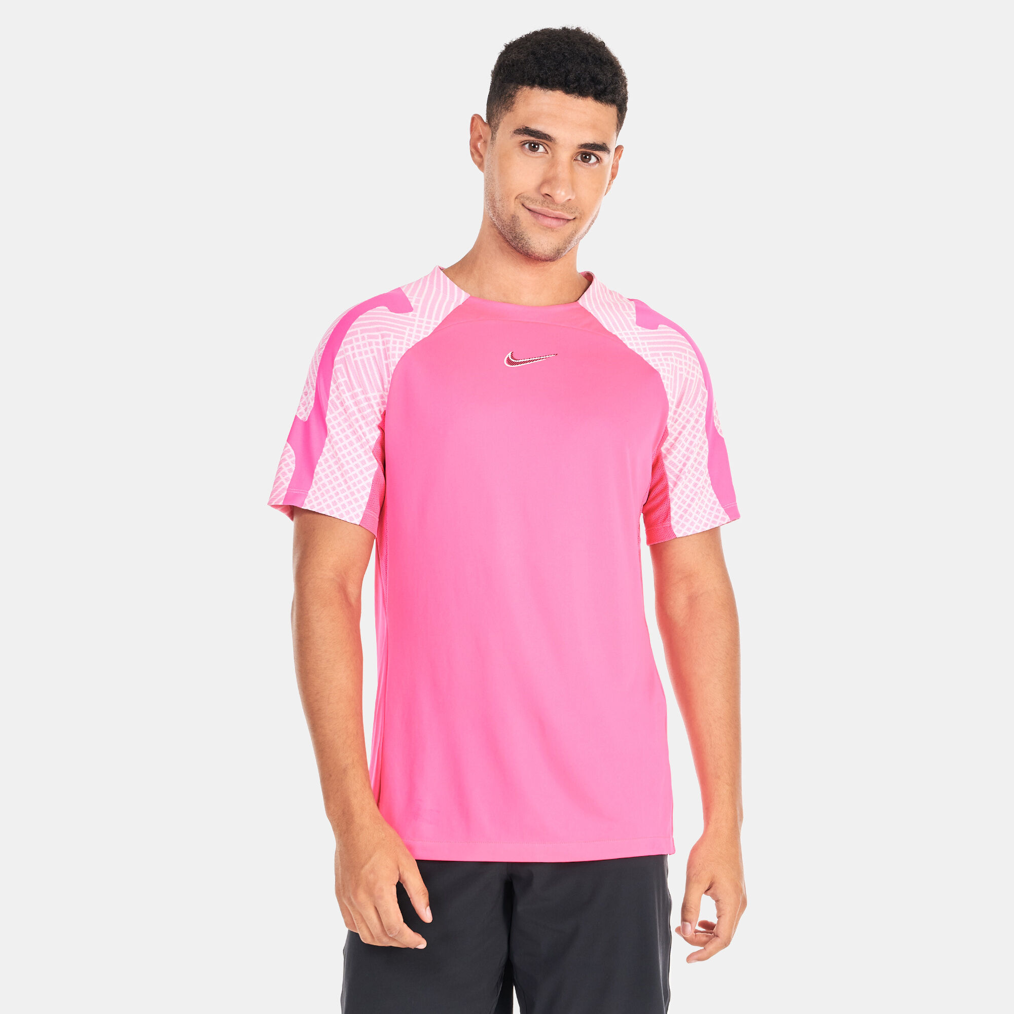 Buy Nike Men s Dri FIT Strike Training Top Pink in Kuwait SSS