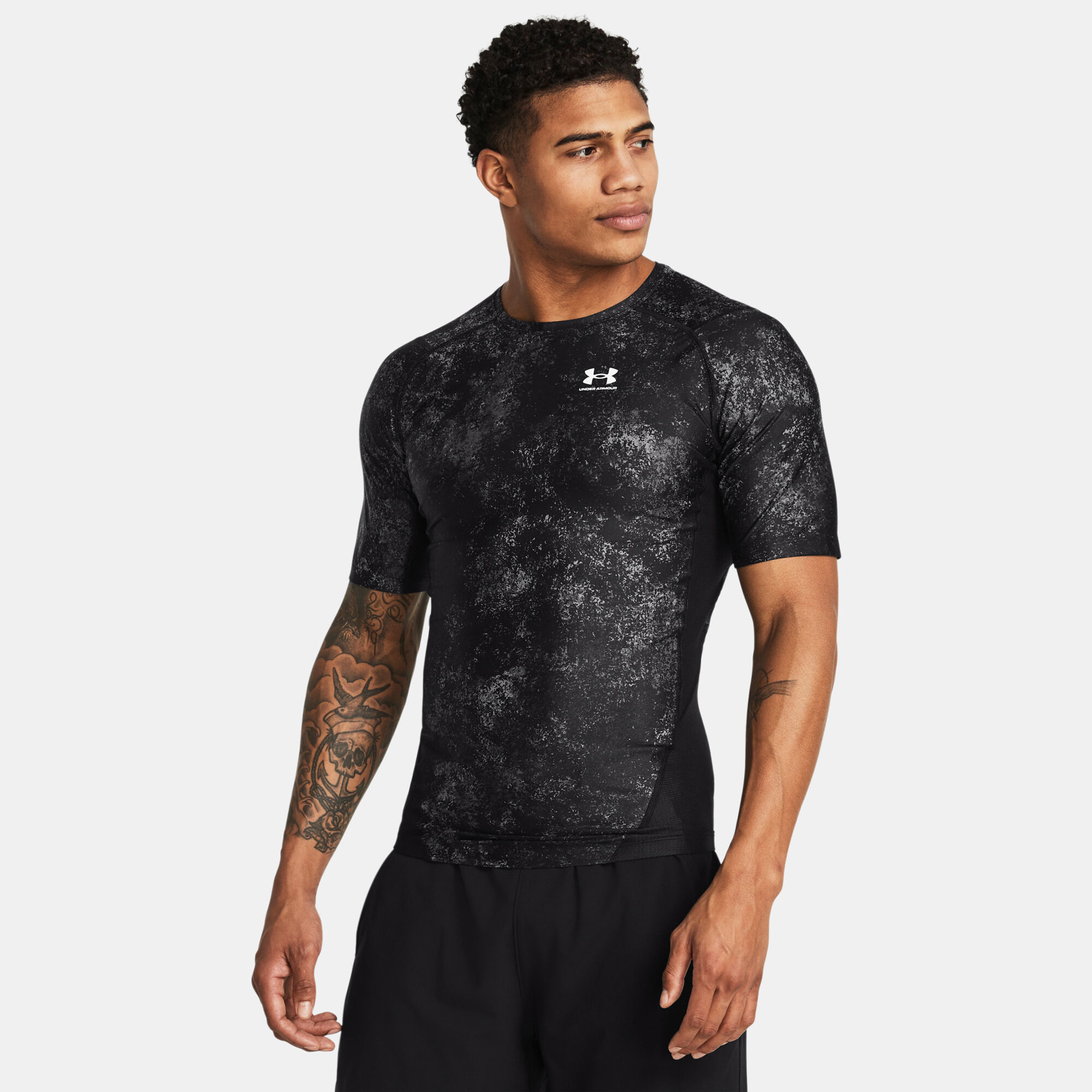 Men s HeatGear Iso Chill Graphic Printed Training T Shirt Black Under Armour in Kuwait SSS